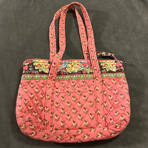 Vera Bradley Handbags - Vera Bradley Vintage Retired Pink Pansy Handbag